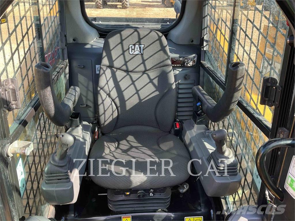 CAT 262D3 Chargeuse compacte