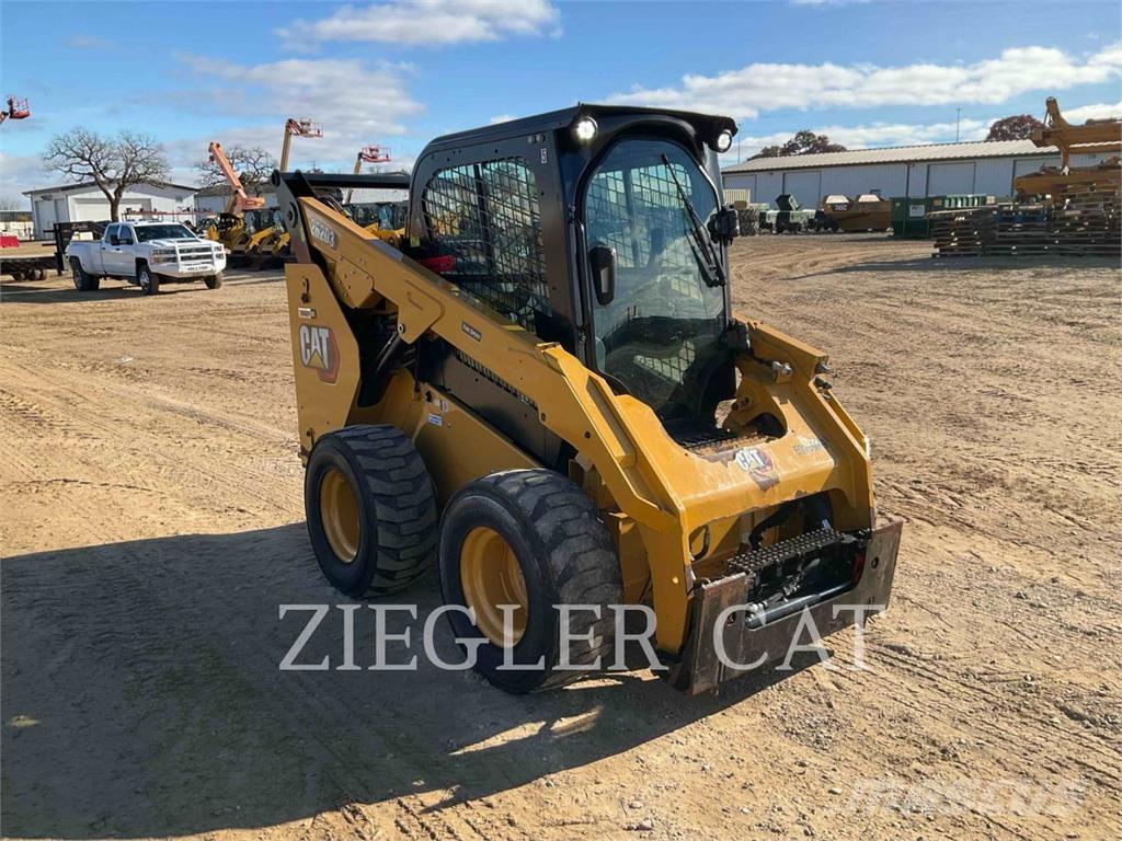 CAT 262D3 Chargeuse compacte