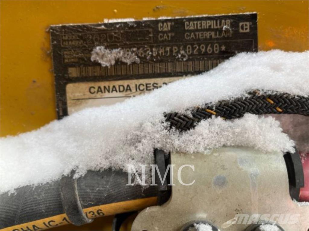 CAT 262D3 Chargeuse compacte