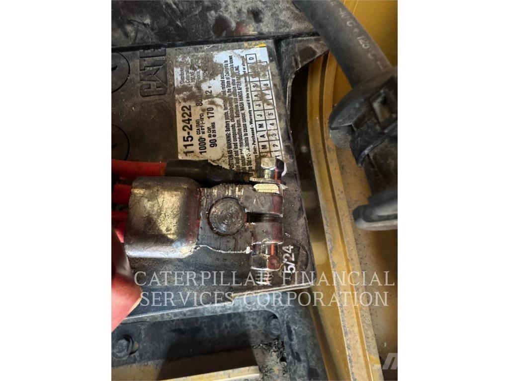 CAT 265-05 Chargeuse sur chenilles