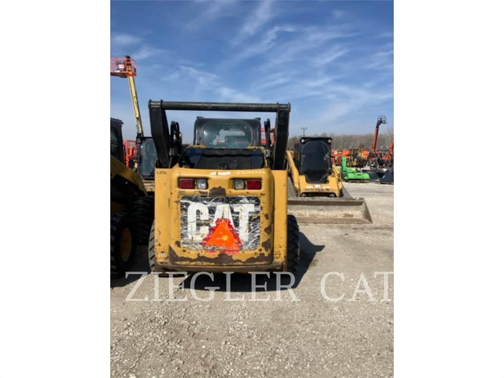 CAT 272C Chargeuse compacte