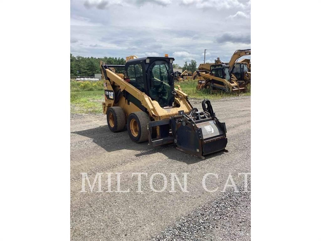 CAT 272D Chargeuse compacte