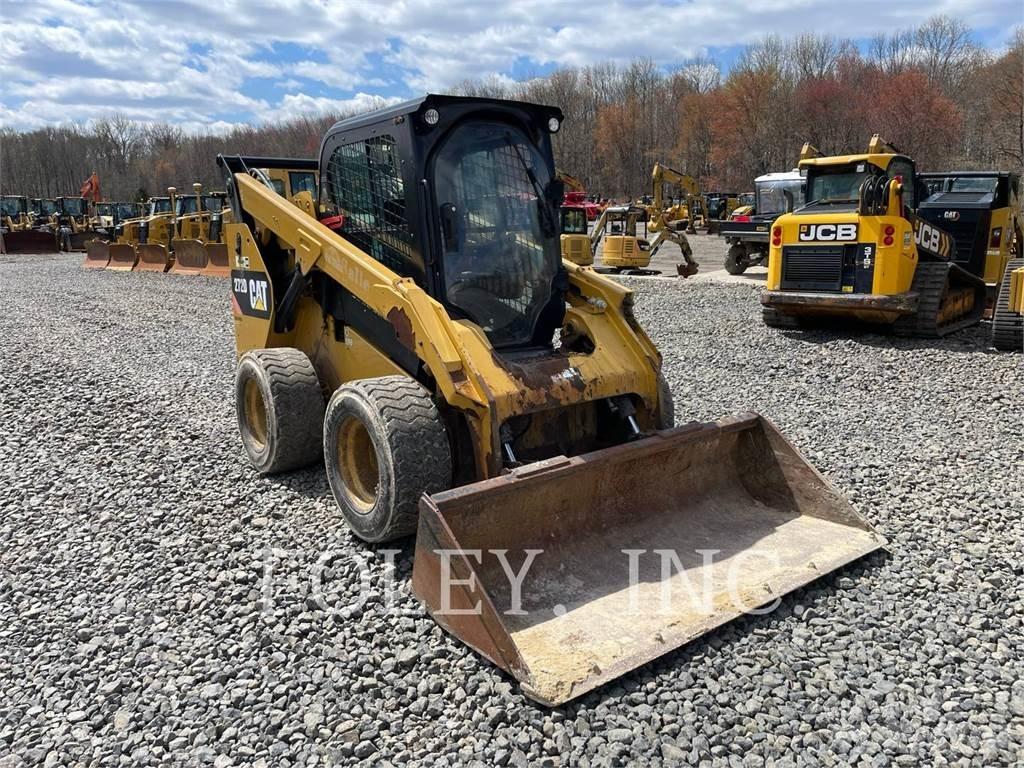 CAT 272D Chargeuse compacte