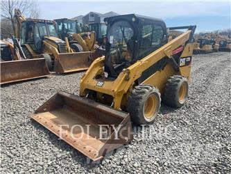 CAT 272D2 Chargeuse compacte