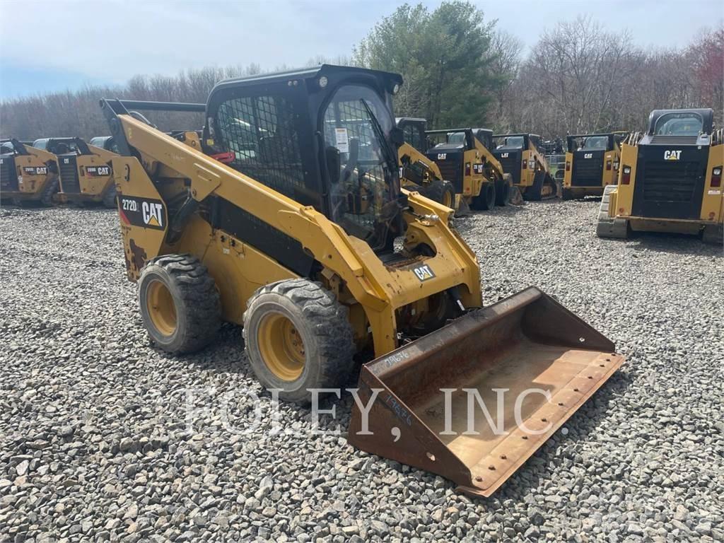CAT 272D2 Chargeuse compacte