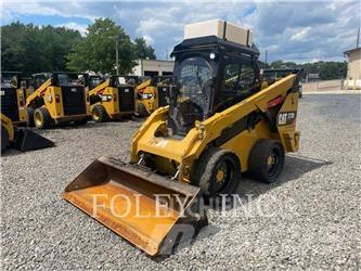 CAT 272D2 Chargeuse compacte