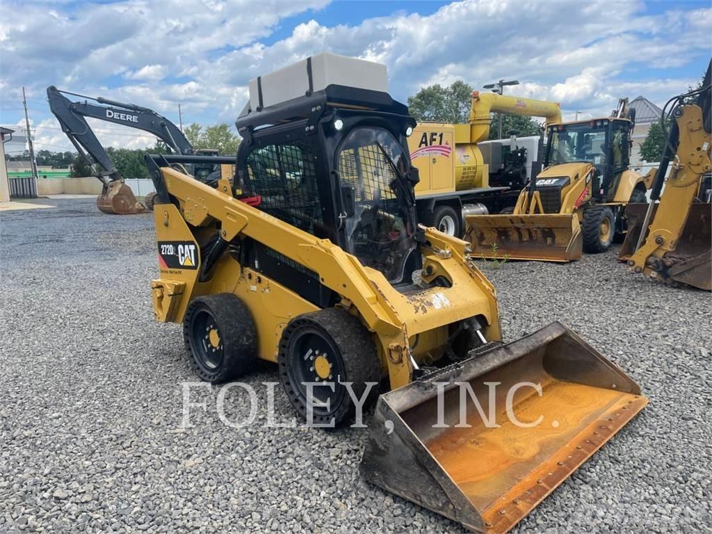 CAT 272D2 Chargeuse compacte
