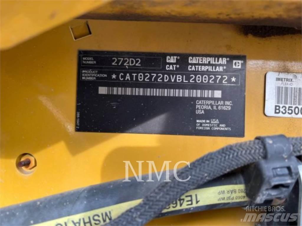 CAT 272D2 Chargeuse compacte