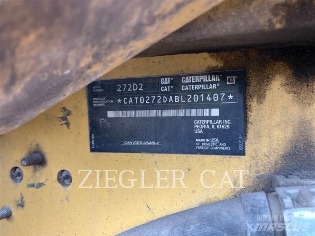 CAT 272D2 Chargeuse compacte
