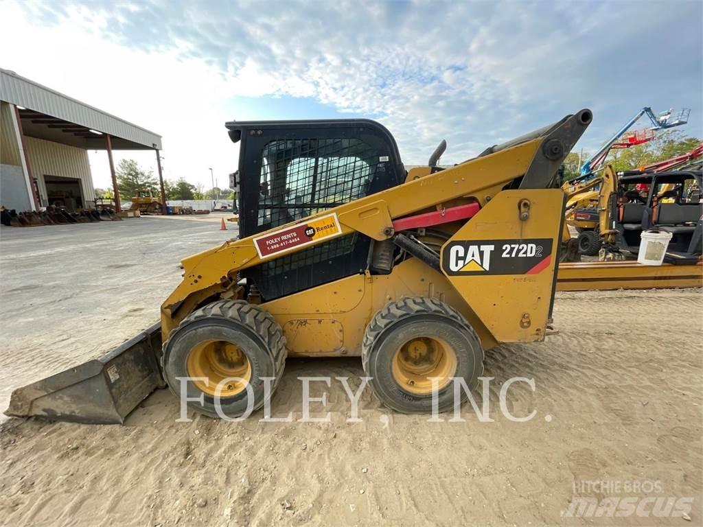 CAT 272D2 Chargeuse compacte