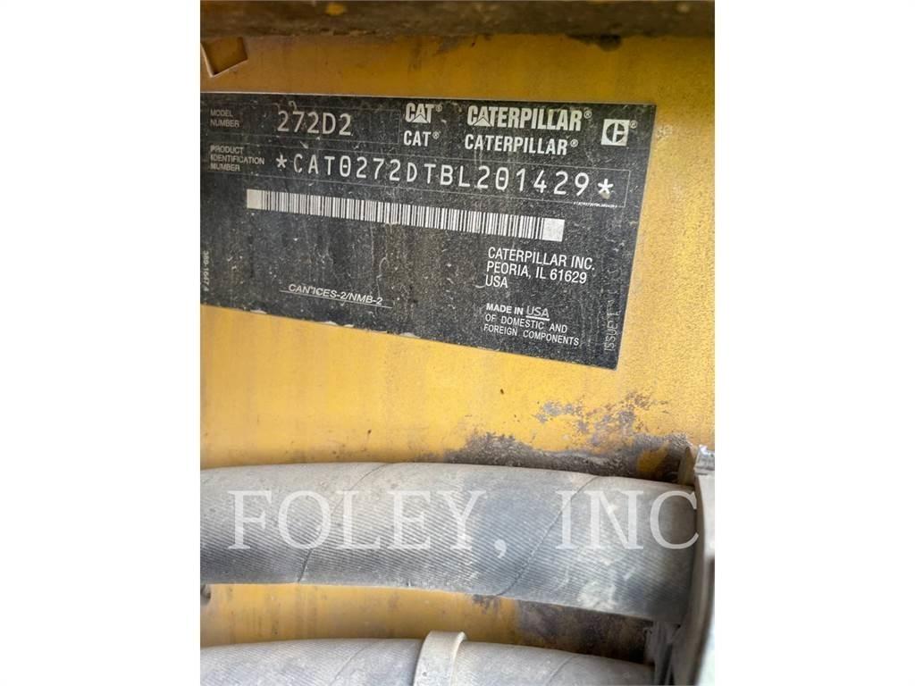 CAT 272D2 Chargeuse compacte