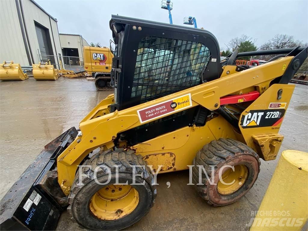 CAT 272D2 Chargeuse compacte