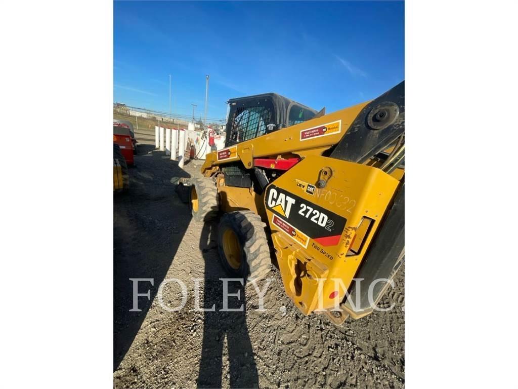 CAT 272D2 Chargeuse compacte