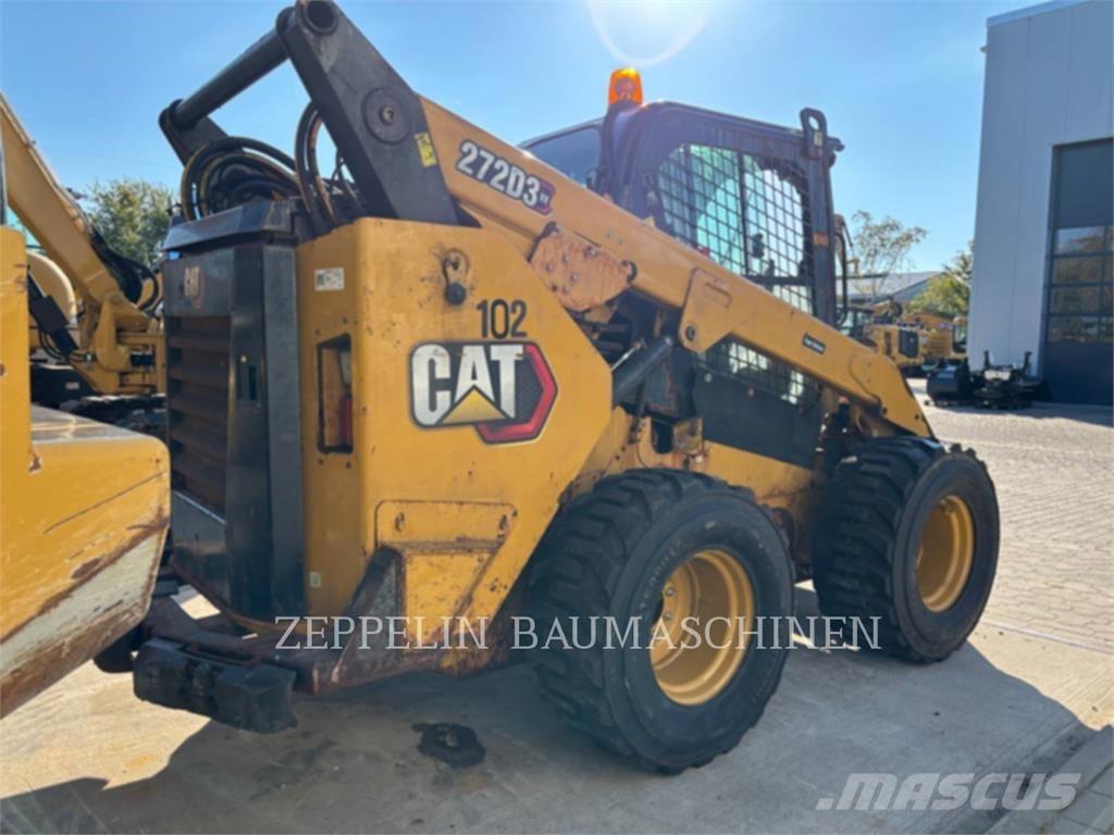 CAT 272D2 Chargeuse compacte