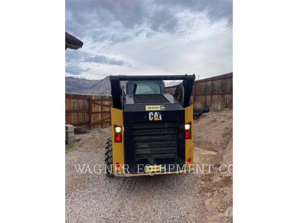 CAT 272D2 Chargeuse compacte