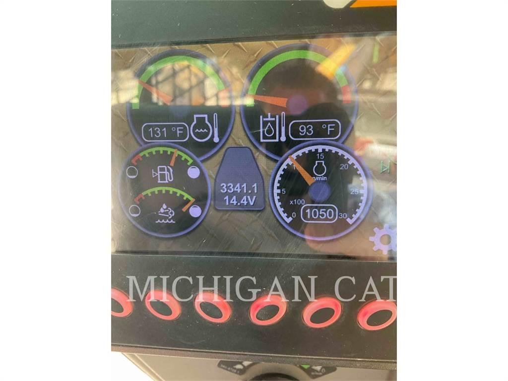 CAT 272D2 A2HQ Chargeuse compacte