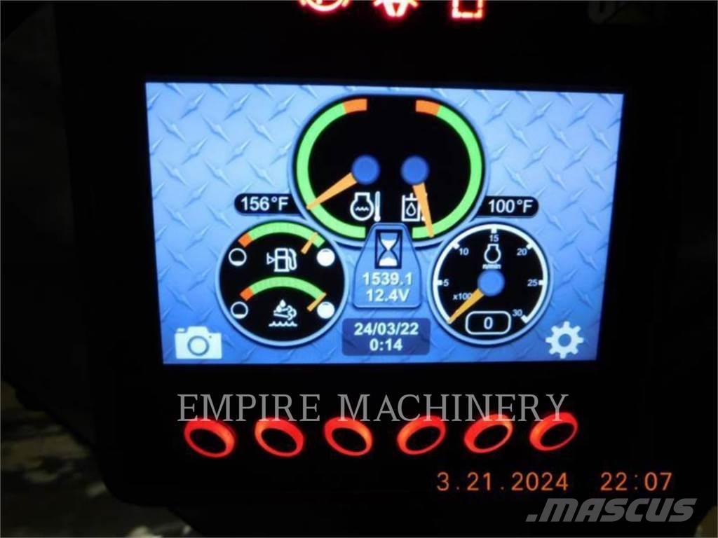 CAT 272D2 XHP Chargeuse compacte