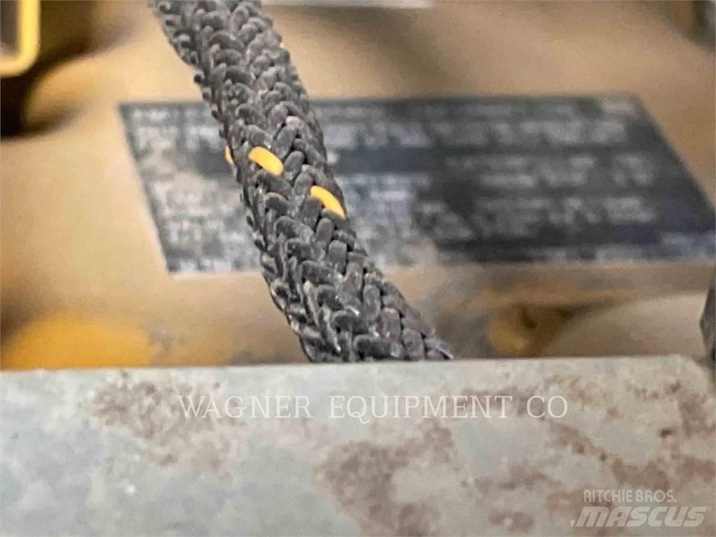 CAT 272D3 Chargeuse compacte