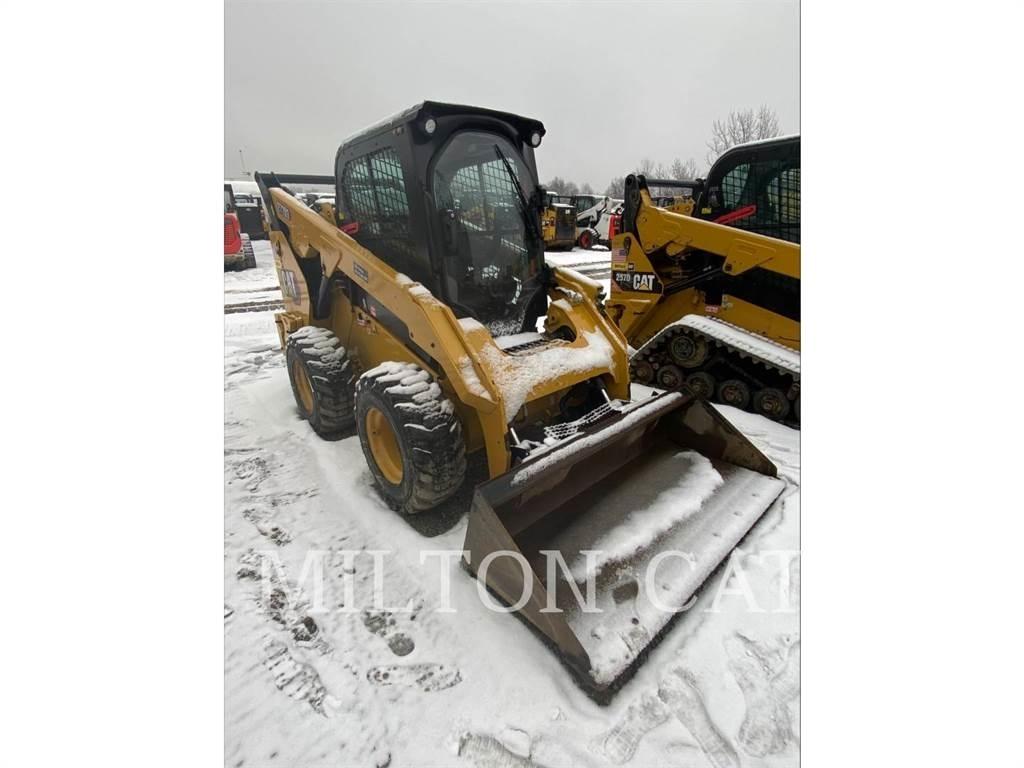 CAT 272D3 Chargeuse compacte
