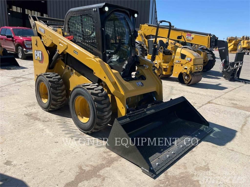 CAT 272D3 Chargeuse compacte