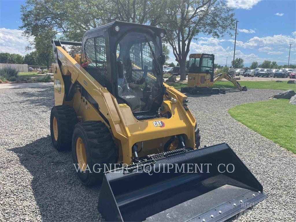 CAT 272D3 Chargeuse compacte