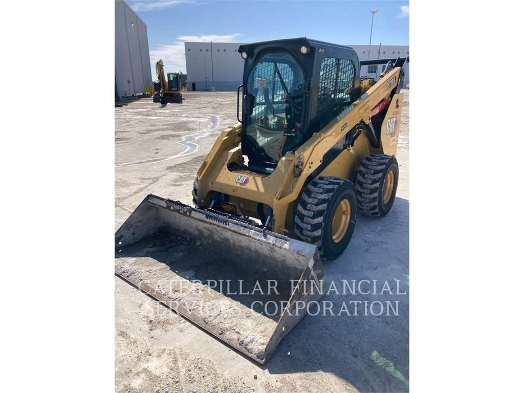 CAT 272D3 Chargeuse compacte