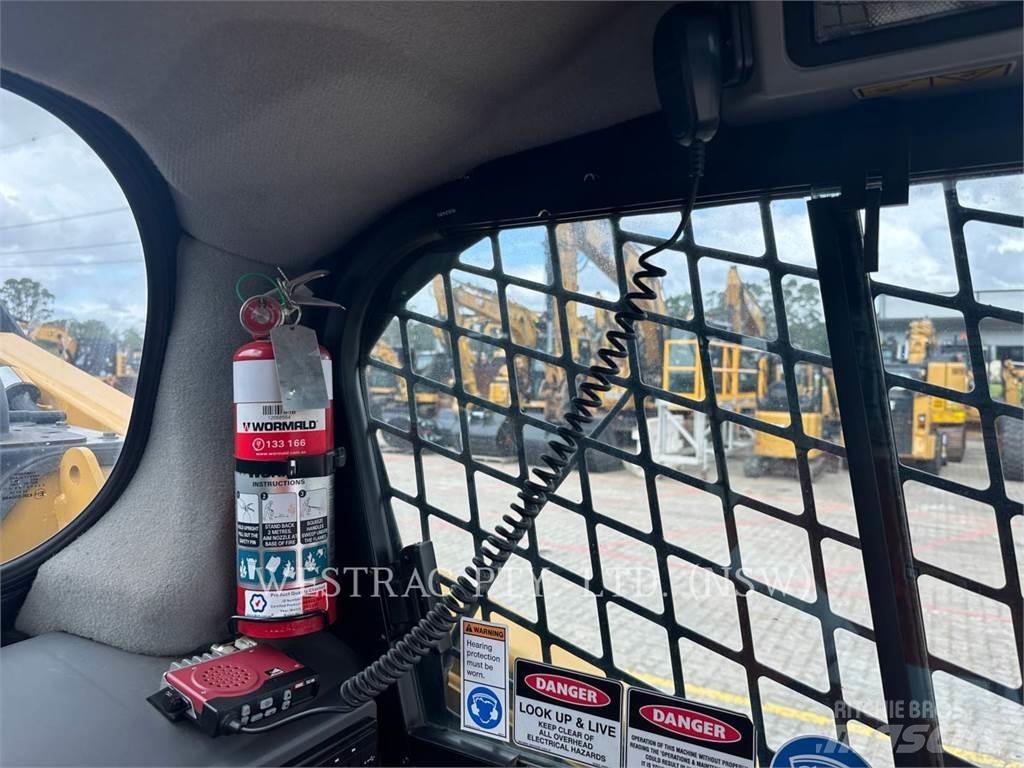 CAT 272D3 Chargeuse compacte