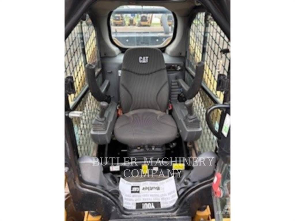 CAT 272D3 Chargeuse compacte