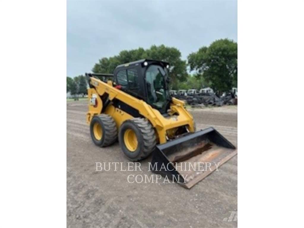 CAT 272D3 Chargeuse compacte