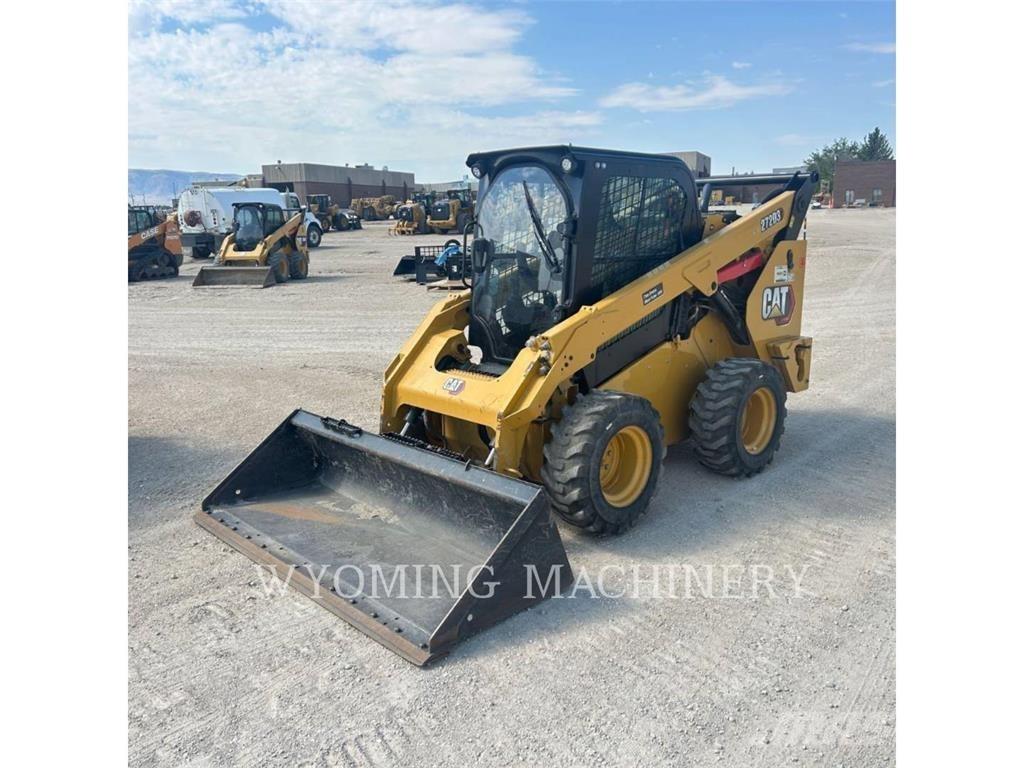 CAT 272D3 Chargeuse compacte