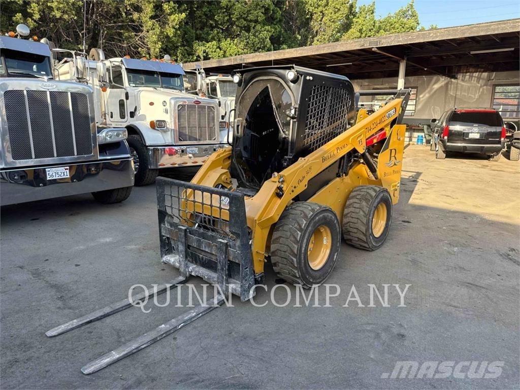 CAT 272D3 Chargeuse compacte