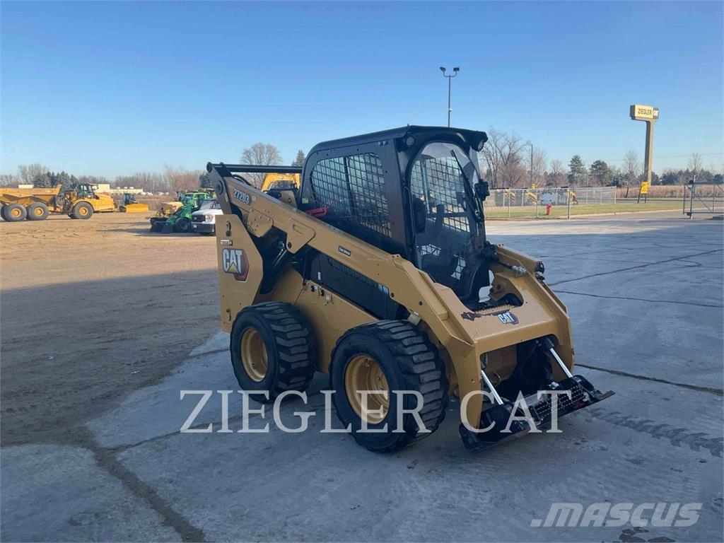 CAT 272D3 Chargeuse compacte