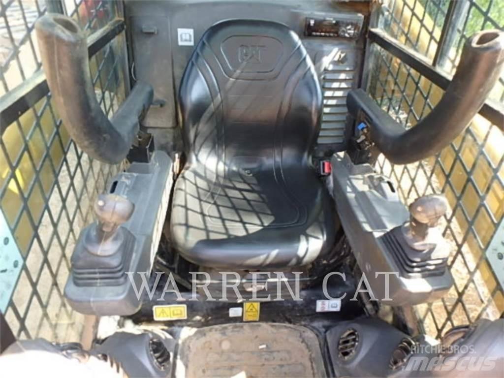 CAT 272D3 C3H1 Chargeuse compacte