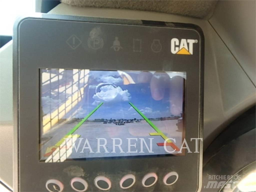 CAT 272D3 C3H2 Chargeuse compacte