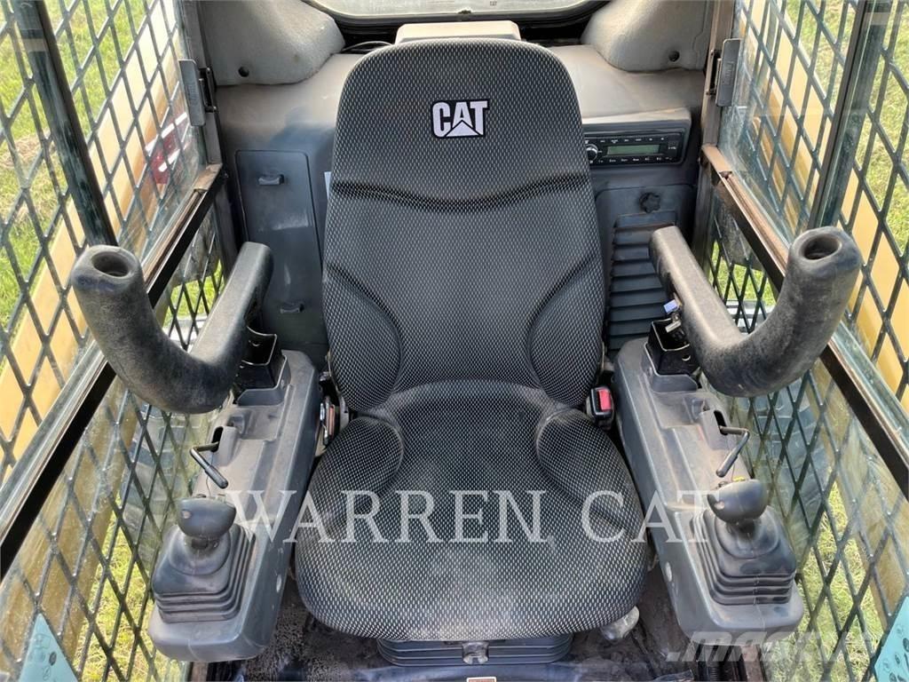 CAT 272D3 C3H3 Chargeuse compacte