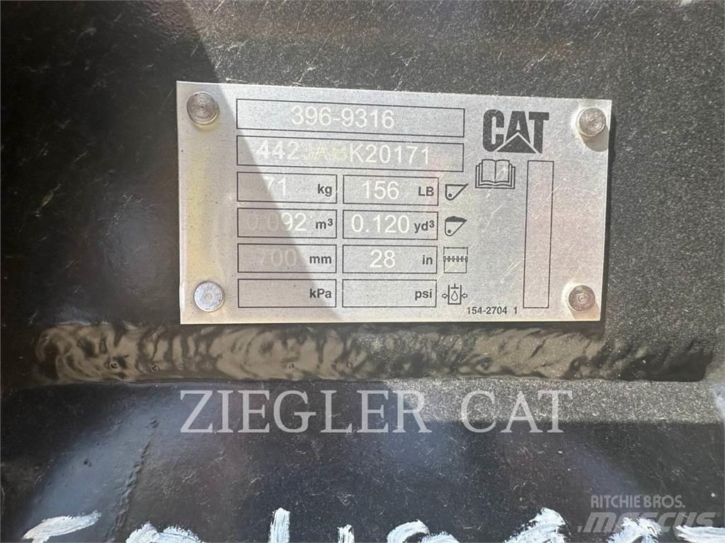 CAT 28 GP BUCKET Godet