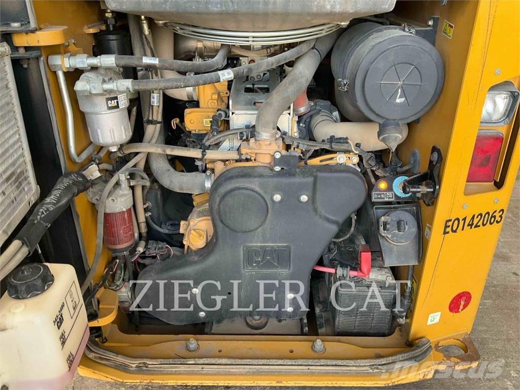 CAT 299D2 Chargeuse sur chenilles