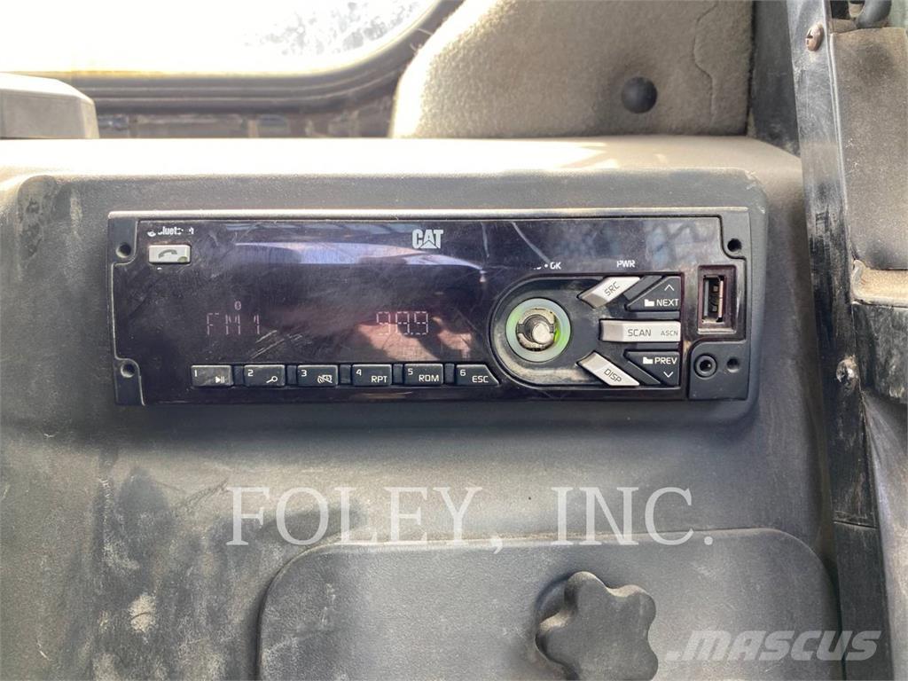 CAT 299D2 Chargeuse sur chenilles