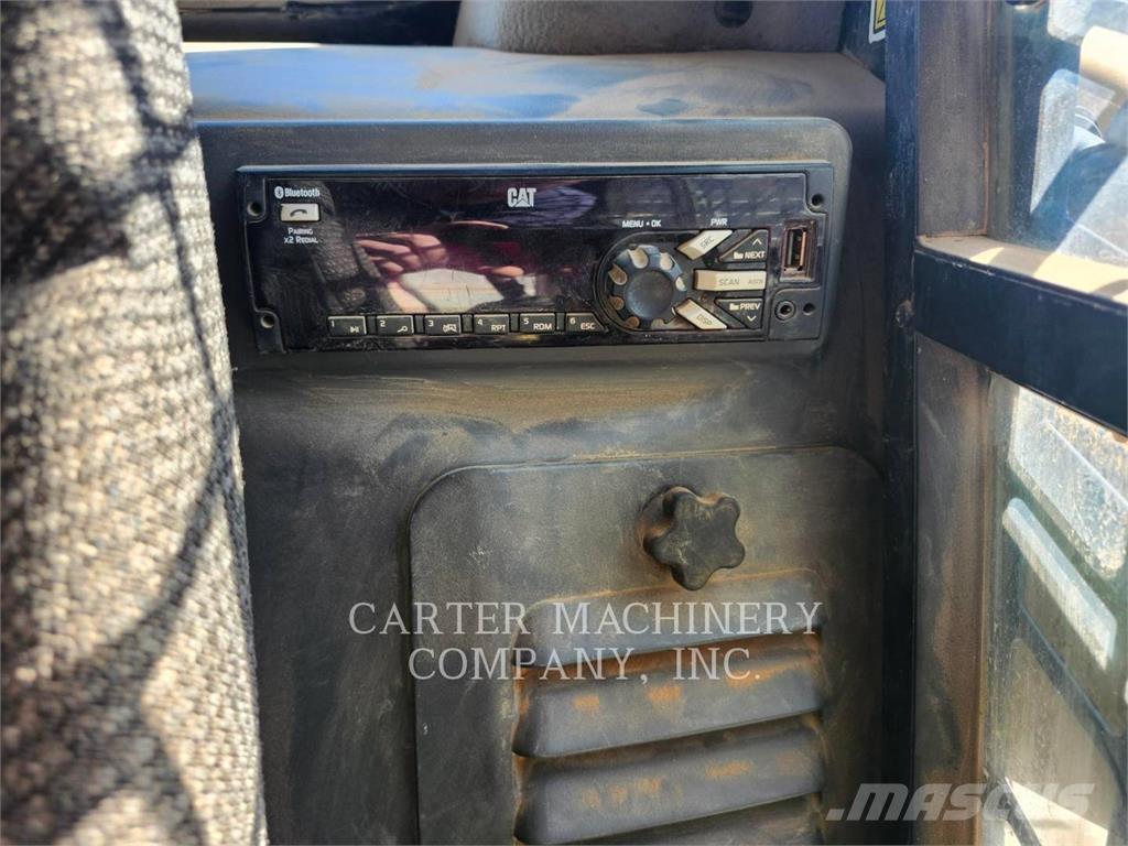 CAT 299D2 Chargeuse compacte