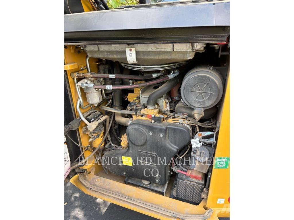 CAT 299D3 Chargeuse sur chenilles