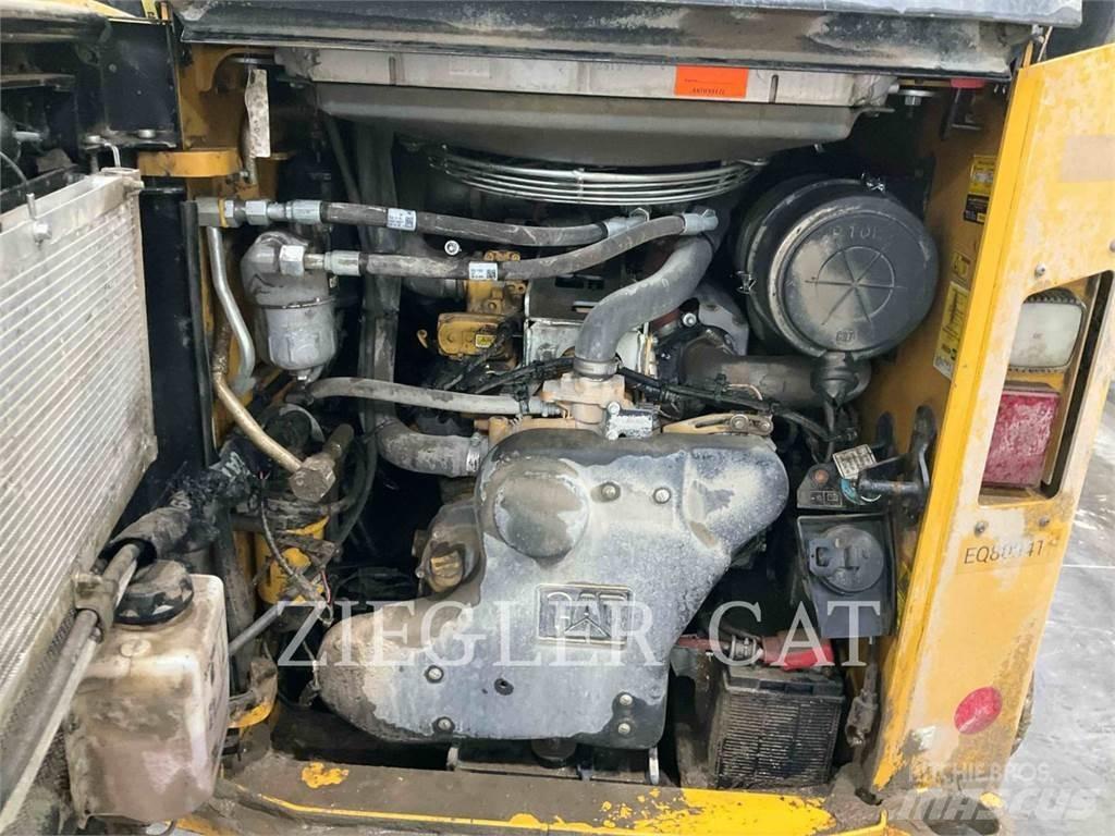 CAT 299D3XE Chargeuse sur chenilles