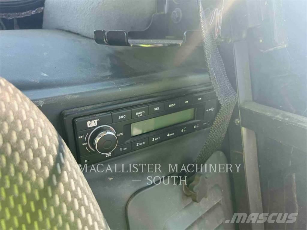 CAT 299D3XE Chargeuse sur chenilles
