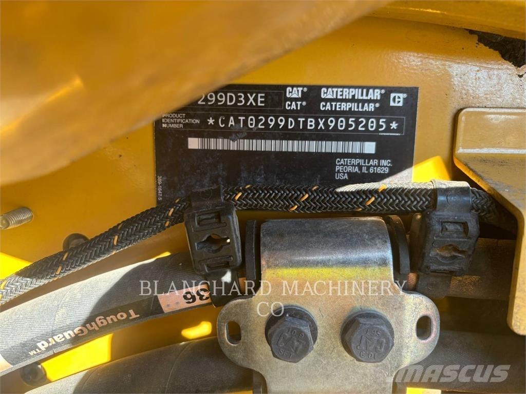 CAT 299D3XE Chargeuse sur chenilles