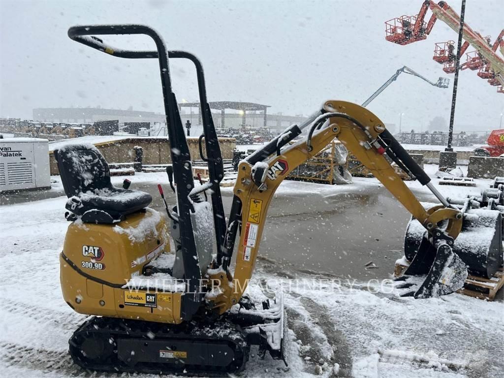 CAT 300.9D Pelle sur chenilles