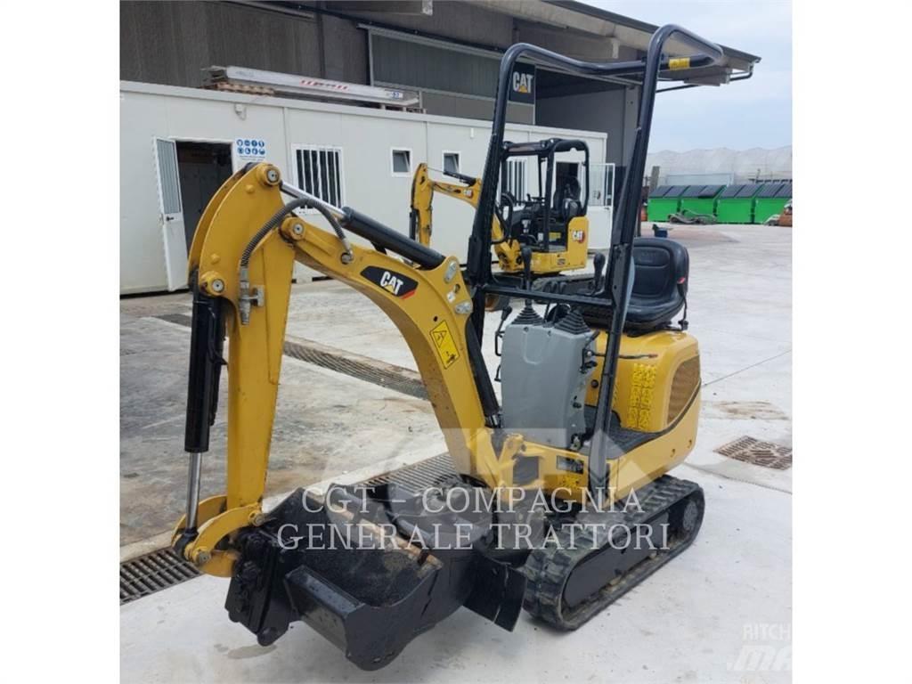 CAT 300.9D Pelle sur chenilles