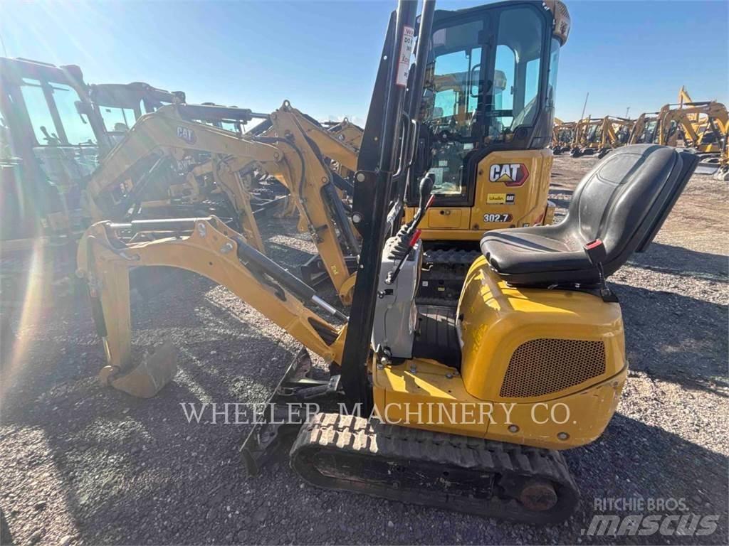 CAT 300.9D Pelle sur chenilles