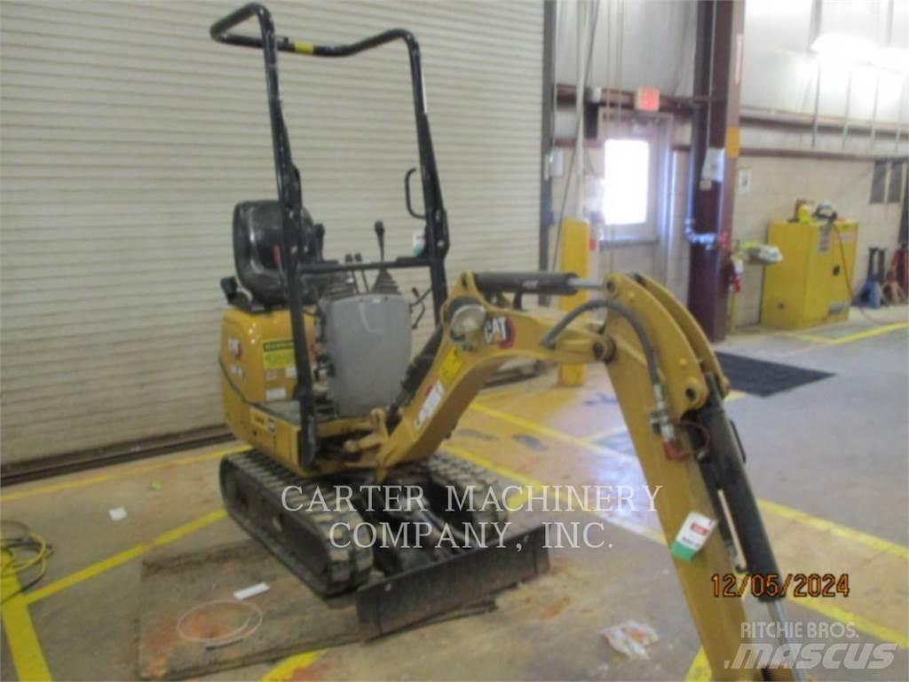 CAT 300.9D Pelle sur chenilles