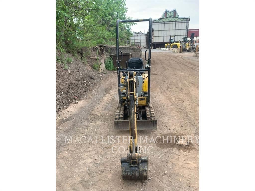 CAT 300.9D Pelle sur chenilles