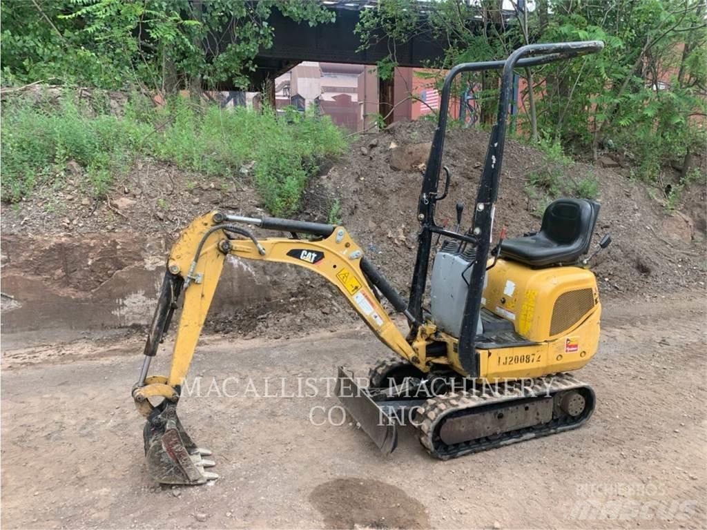 CAT 300.9D Pelle sur chenilles
