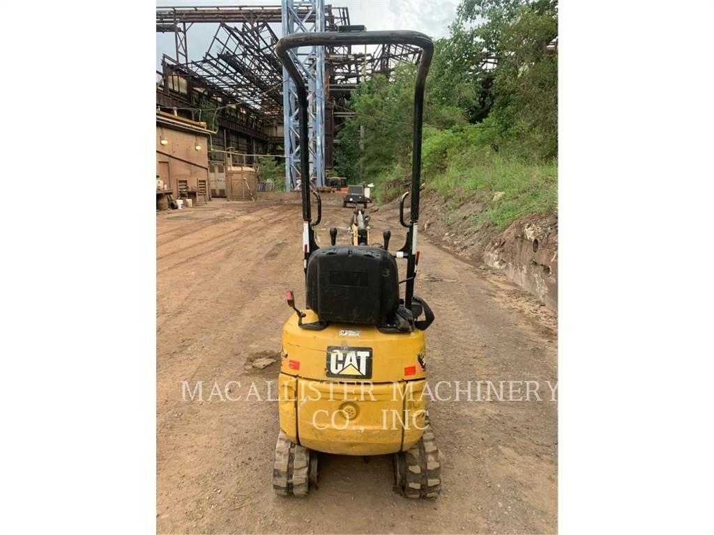 CAT 300.9D Pelle sur chenilles